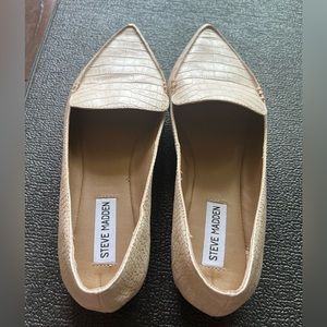STEVE MADDEN Size 9 Flats
